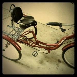 Collectable antique 3 wheel Schwinn basket bike